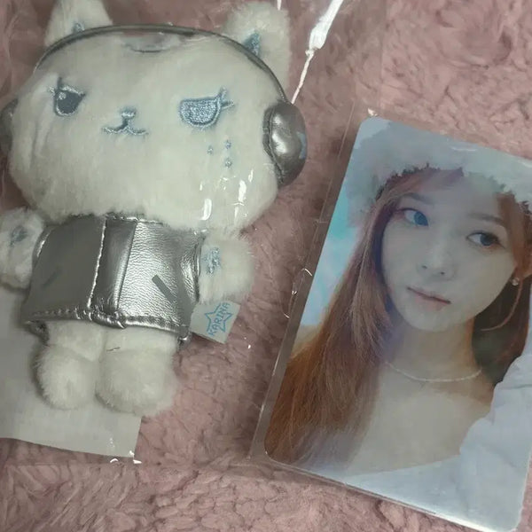 [BUNJANG] aespa Karina Sealed Doll + Season's Greetings 11st POB Winter Bundle Set / 에스파 일괄 카랑이 미개봉 인형 + 시그 11번가 특전 윈터