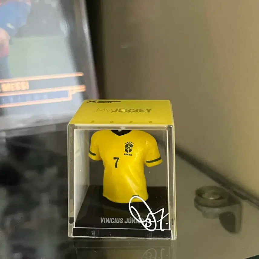 [BUNJANG] Brazil National Team Vinicius Jr. Mini Figure / 브라질 국대 유니폼 미니 피규어