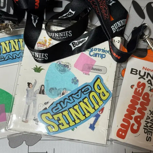 [BUNJANG] NewJeans Bunny Camp Necklace & Sticker Set / 뉴진스 버니즈캠프 목걸이 및 스티커