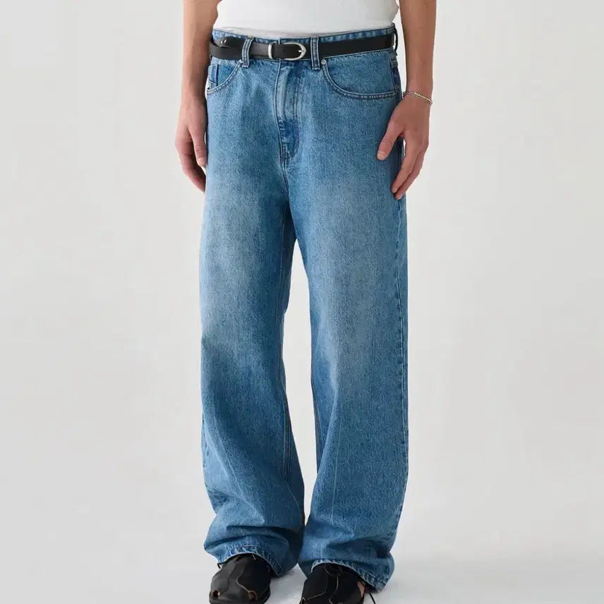 [BUNJANG] Known Straight Denim Pants (Mid Blue) Size 1 / 노운 스트레이트 데님 팬츠(미드 블루) 1사이즈