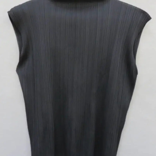 [BUNJANG] Pleats Please Sleeveless Mock Neck Top / 플리츠플리즈 반목 민소매 3