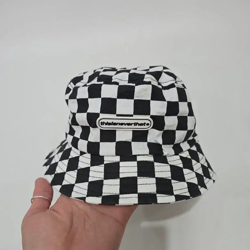 [BUNJANG] thisisneverthat Bucket Hat / 디스이즈네버댓 디네댓 버킷햇