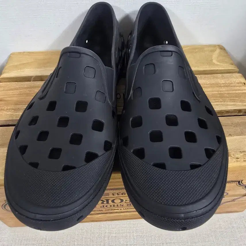 [BUNJANG] Vans Trek Slip-On Shoes Size US 8 (260mm) / 반스 트렉 슬립온 US 8