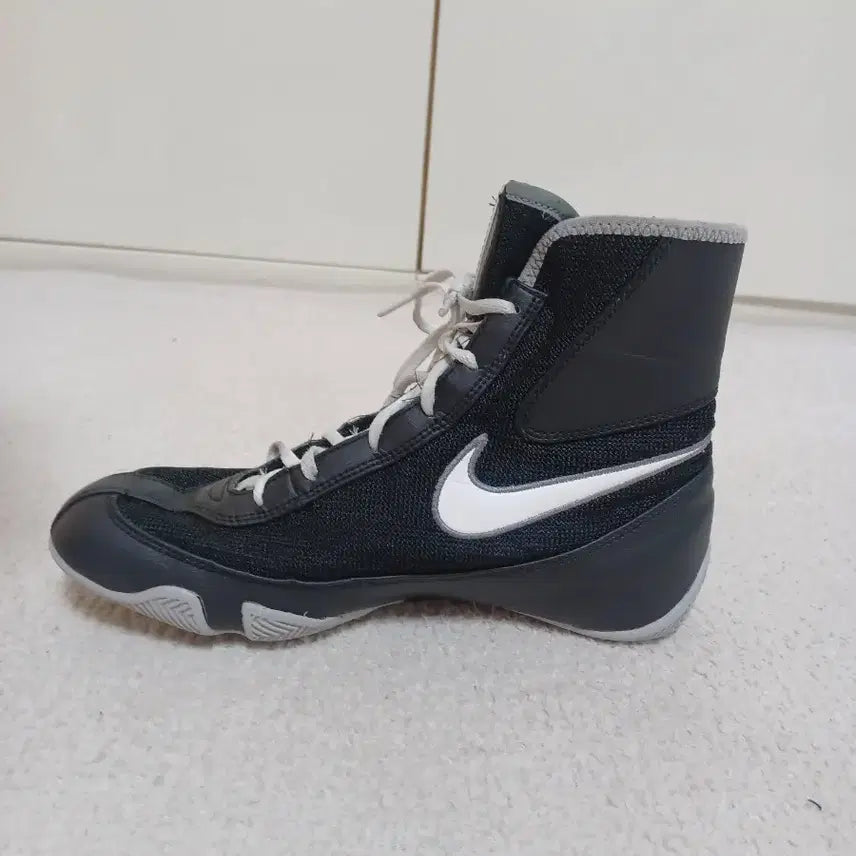 [BUNJANG] Machomai 2 Boxing Shoes Size 255 / 마초마이2 복싱화 사이즈255