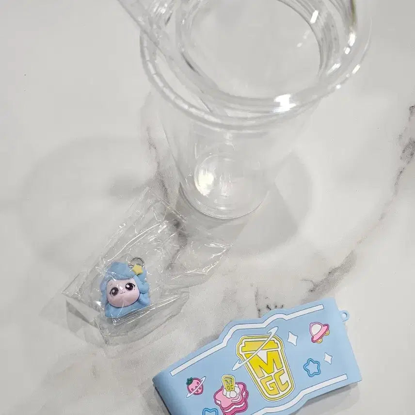 [BUNJANG] Mega Coffee Pinky Ring and 450ml Cold Cup Set / 메가커피 빛나핑키링과 450ml 콜드컵
