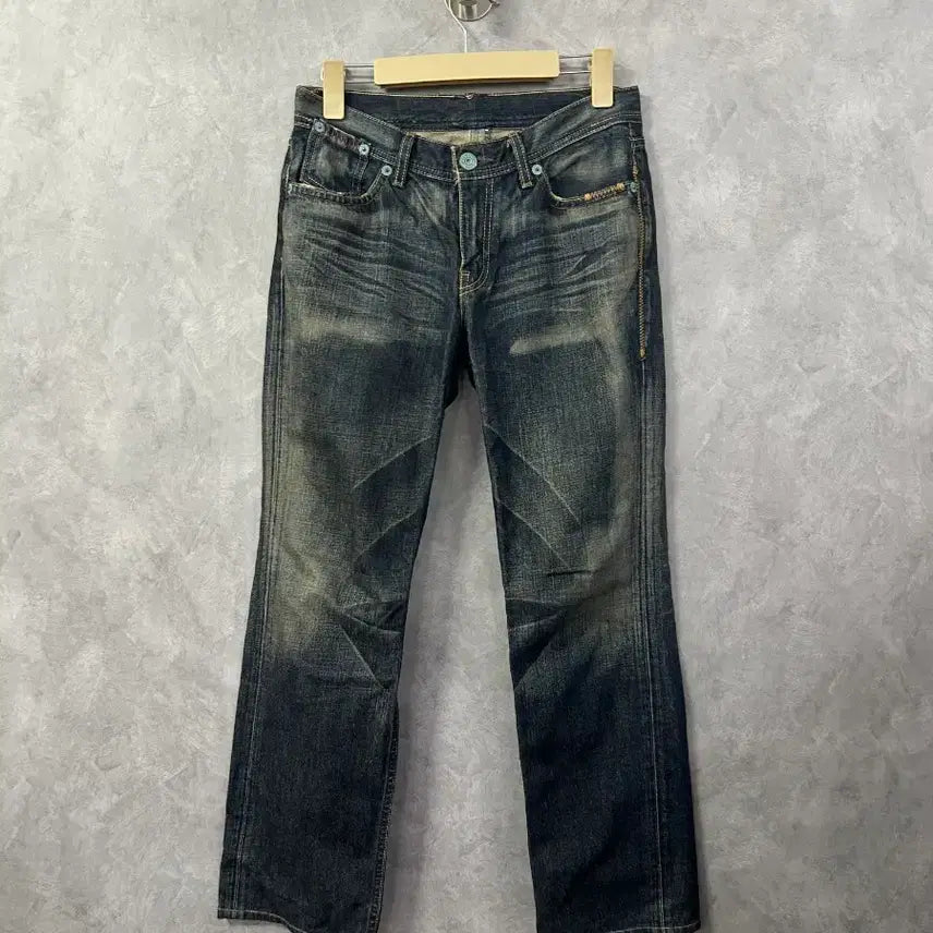 [BUNJANG] Levi's Vintage Denim Washed Pants M / 리바이스 빈티지 데님 워싱 팬츠 M