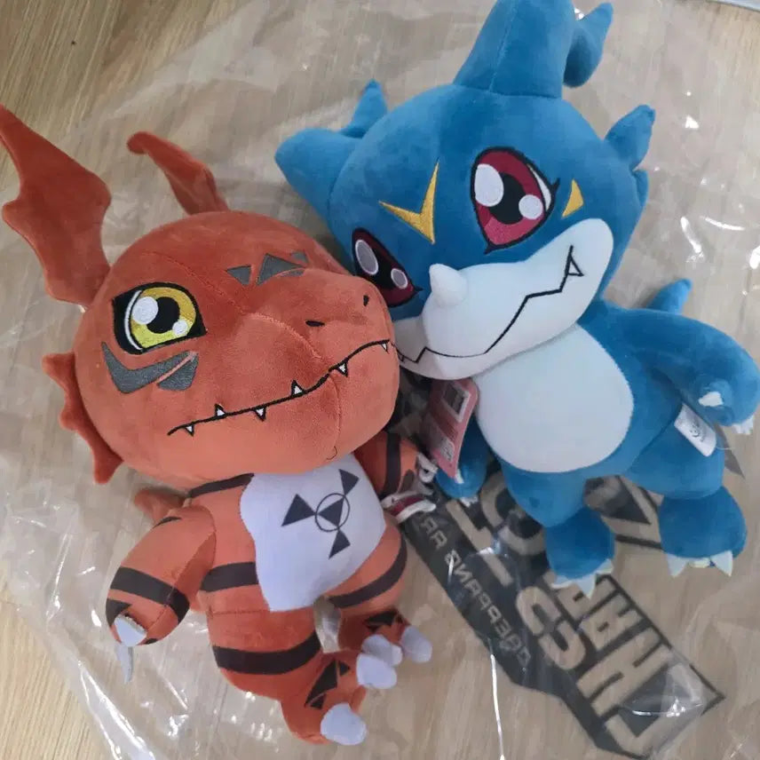 [BUNJANG] Digimon Guilmon Veedramon Medium Plush Bundle Set / 디지몬 길몬 브이몬 중형인형 2개일괄