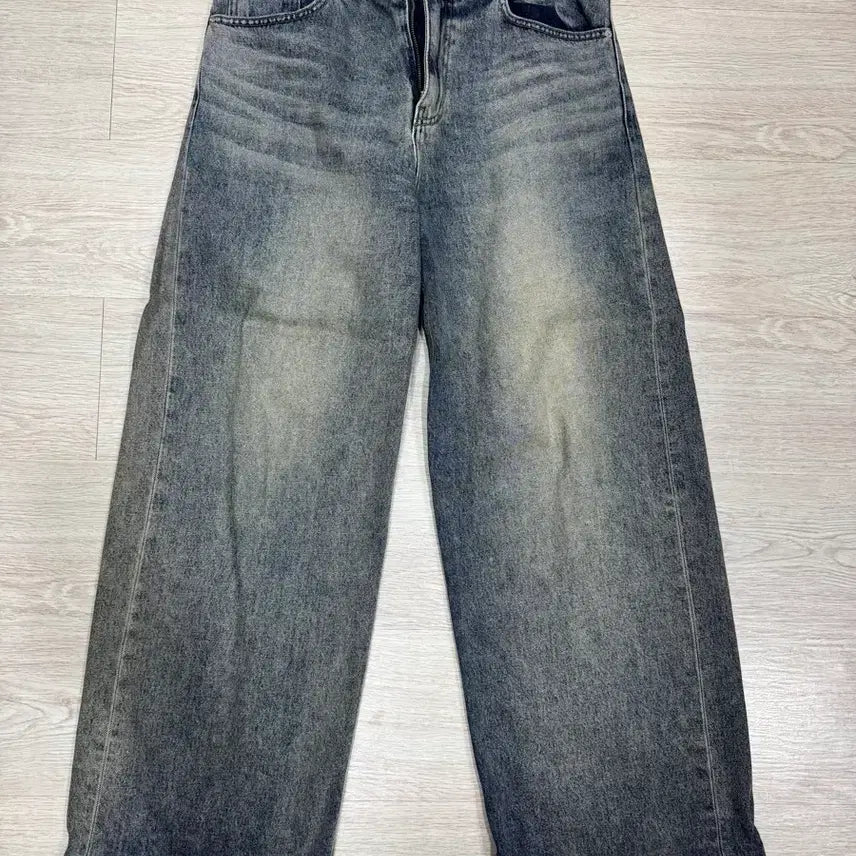 [BUNJANG] Vivastudio Wide Denim Pants [Blue] / 비바스튜디오 WIDE DENIM PANTS [BLUE]