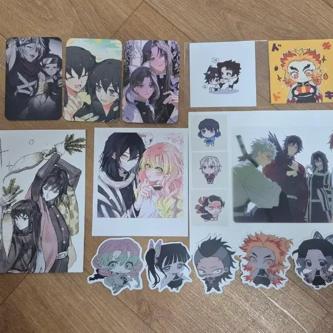 [BUNJANG] Demon Slayer Postcard, Sticker, Photocard Bundle Set / 귀멸온 엽서 스티커 포카 일괄 귀멸의칼날