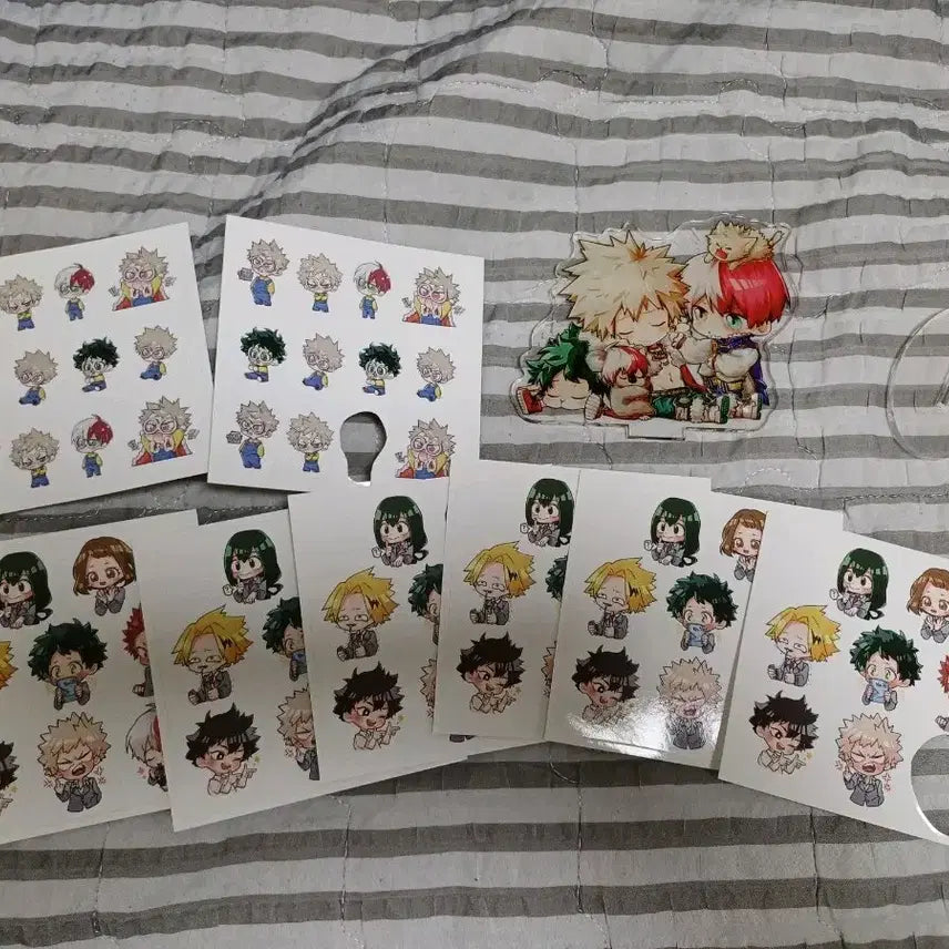 [BUNJANG] My Hero Academia Acrylic Stand & Sticker Bundle / 히로아카 아크릴스탠드 스티커  비공굿 일괄