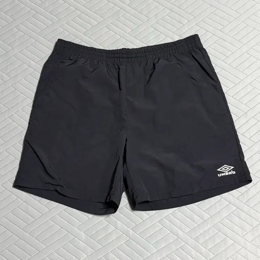 [BUNJANG] Umbro Shorts Bundle Set (2ea, Size 90) / 엄브로 쇼츠 2장 일괄 (90사이즈 - 36정도)