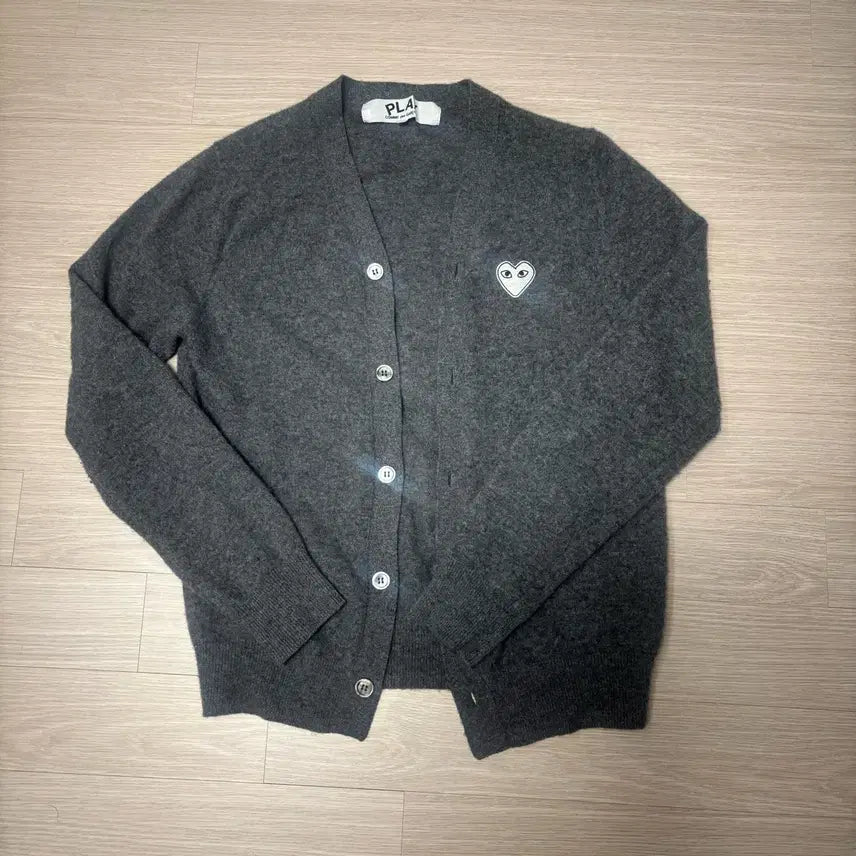 [BUNJANG] Comme des Garçons PLAY Cardigan M / 꼼데가르송 플레이 가디건 M