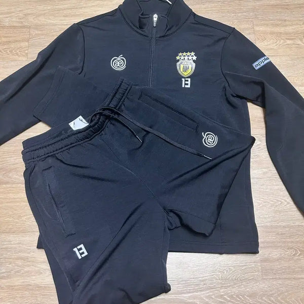[BUNJANG] Applineid Soccer Training Top & Bottom Set / 애플라인드 축구 트레이닝복 상의 하의 세트65000