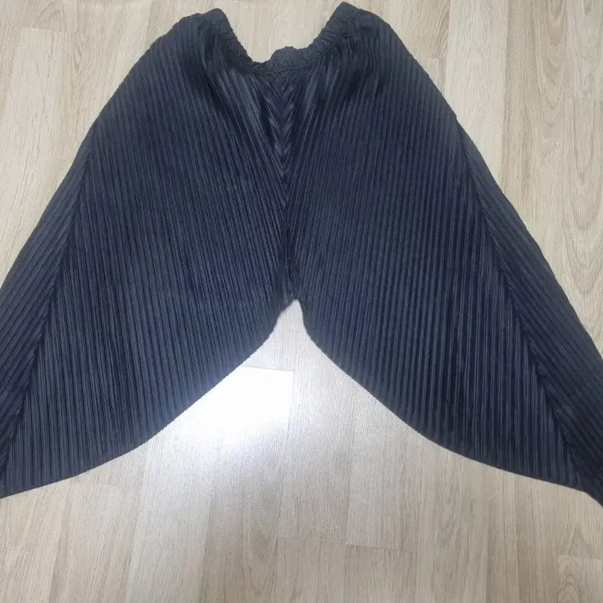 [BUNJANG] Black Pleated Pants / 플리츠 팬츠 블랙