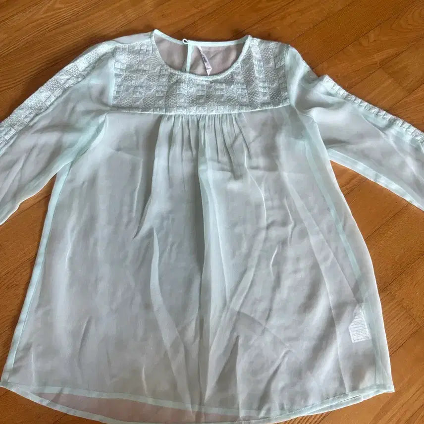 [BUNJANG] Mint Fairy Blouse 'Daejang Mori' / 민트페어리 블라우스 대장모리