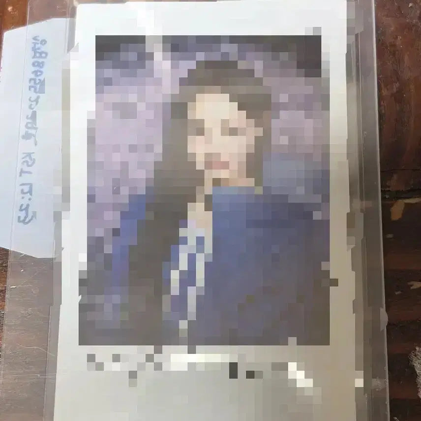 [BUNJANG] LeSserafim Wonhee Signed Polaroid / 리센느 원이 싸인폴라로이드