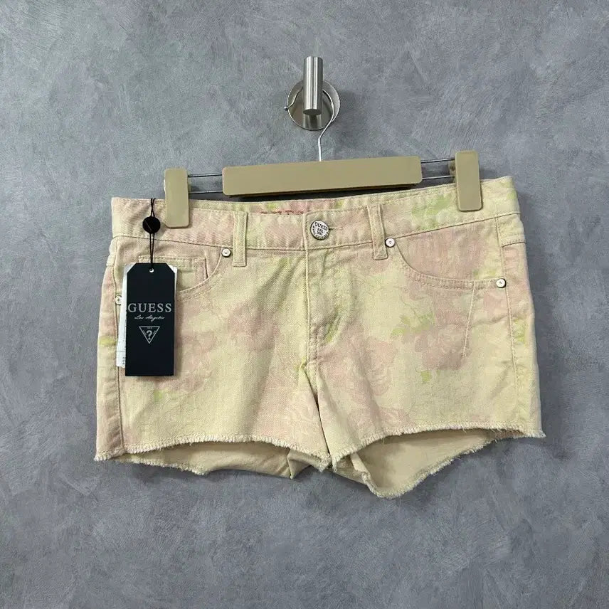 [BUNJANG] Guess Floral Print Shorts - Size S / 게스 꽃무늬 숏팬츠 새상품 S