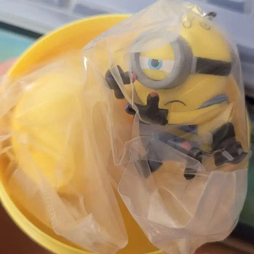 [BUNJANG] Minions BHC Keychain / BHC 미니언즈 키링 교환하실분 구미 원합니다