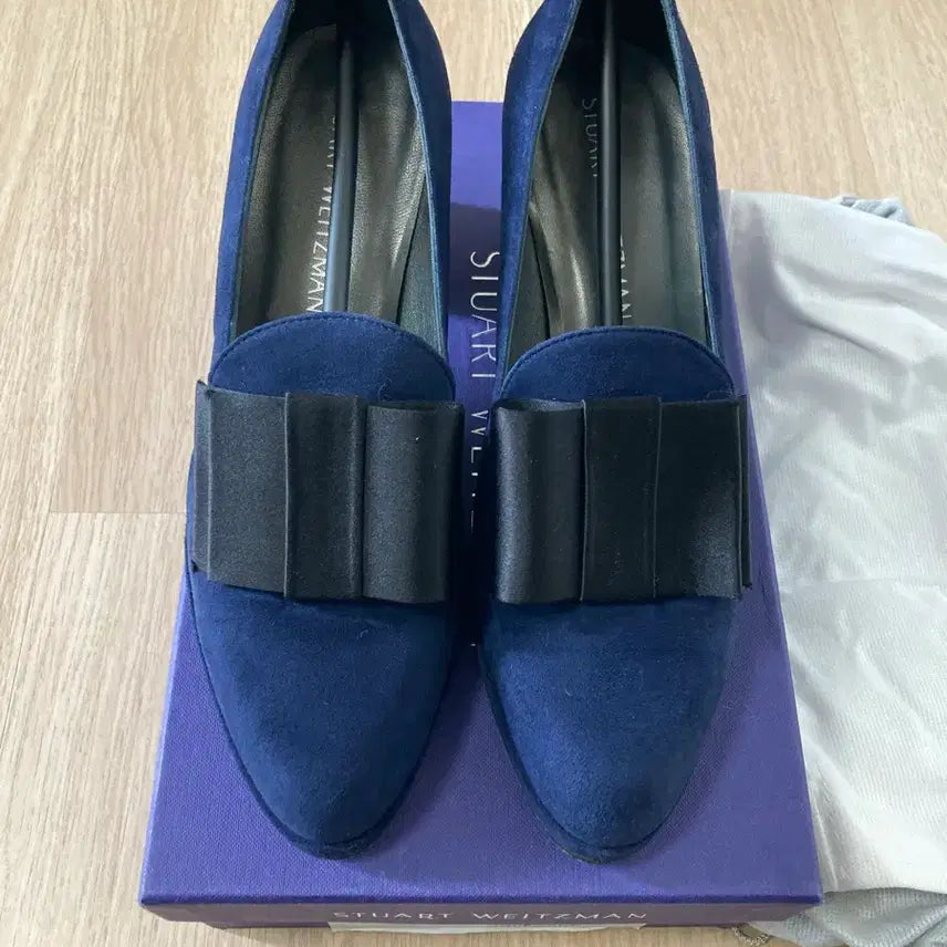 [BUNJANG] Stuart Weitzman Women's Suede Ribbon Detail Heels - Size 36.5 / 스튜어트 와이츠먼 여성 힐 36.5