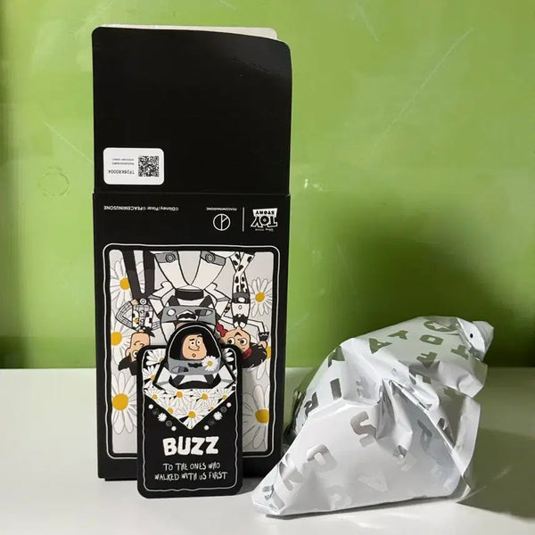 [BUNJANG] Peaceminusone x Toy Story Buzz Lightyear Plush Keyring / 피스마이너스원 x 토이 스토리 더 퍼스트팬 플러시 키링 버즈