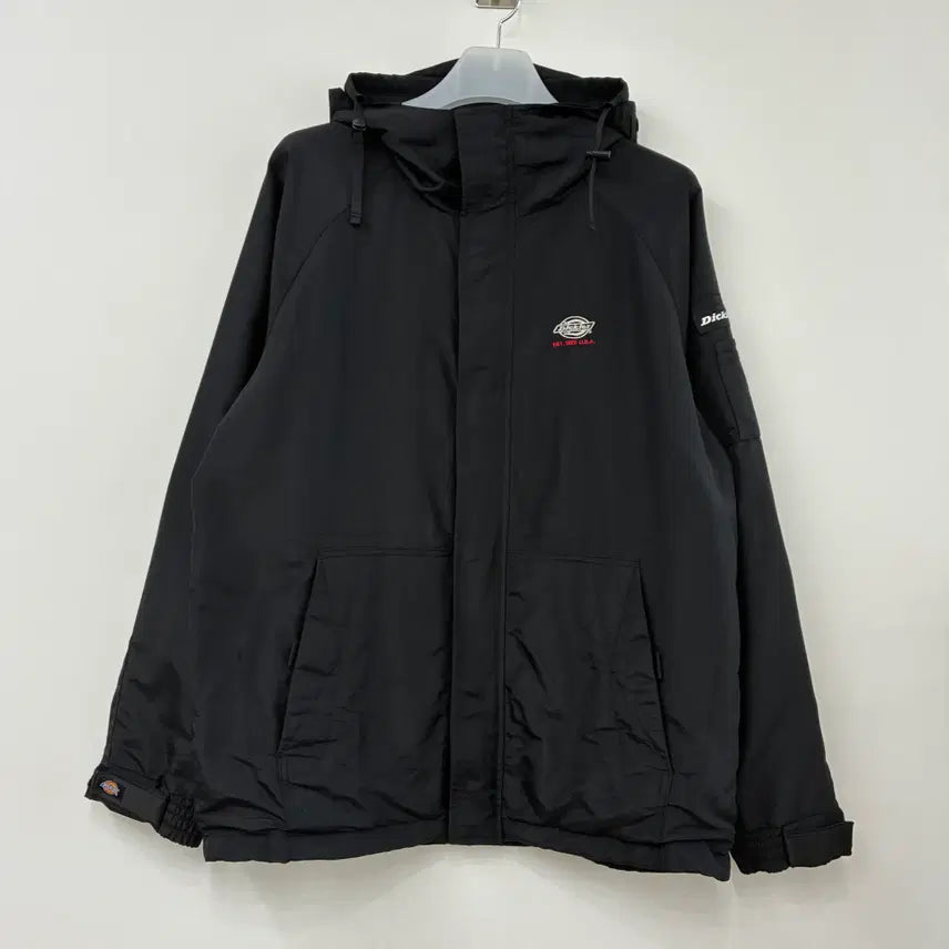 [BUNJANG] Dickies Embroidered Logo Side Pocket Hooded Windbreaker Jacket / 디키즈 자수로고 사이드포켓 후드 바람막이 자켓