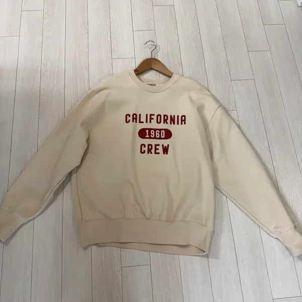 [BUNJANG] Uniform Bridge Sweatshirt L / 유니폼브릿지 맨투맨