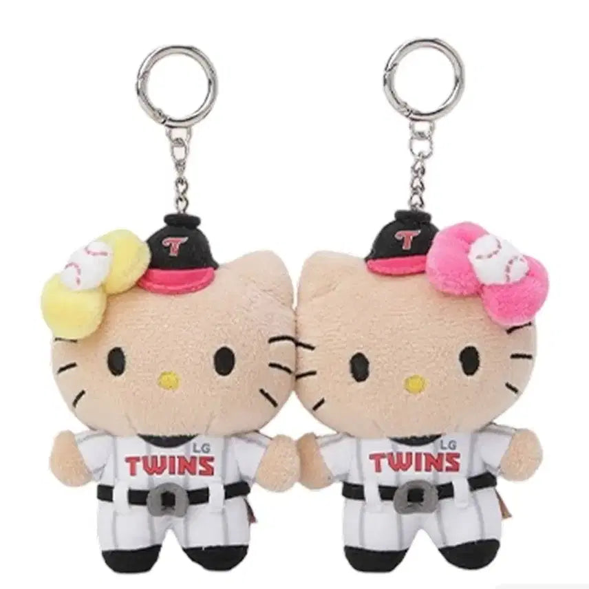 [BUNJANG] LG Twins x Hello Kitty Magnet Doll Keyring Set / LG 트윈스 x 태닝 헬로 키티 마그넷 인형 키링 세트