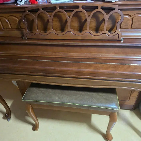 [BUNJANG] Yongchang Upright Piano Brown Color with Chair / 업라이트 피아노 브라운색상