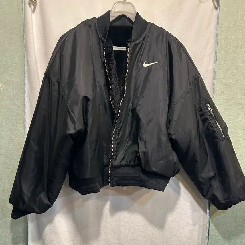 [BUNJANG] Nike Reversible Faux Fur Bomber Jacket Size S / 사이즈S) 나이키 리버서블 인조 퍼 봄버 자켓