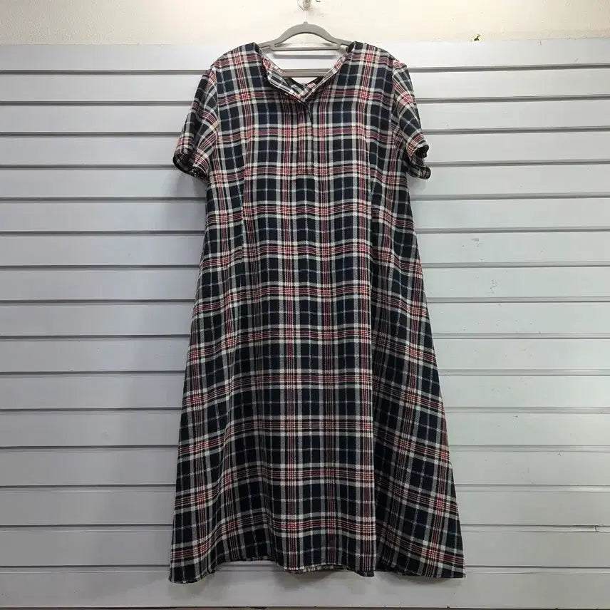 [BUNJANG] Must Be Checkered V-Neck Long Dress Size 66 / 머스트비 체크무늬 V넥 롱원피스 66/보물찾기천사