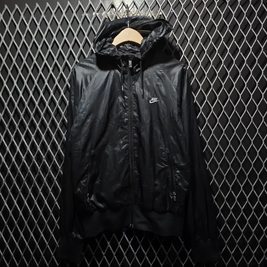 [BUNJANG] Nike Windbreaker Jacket (M) / 나이키 바람막이 M