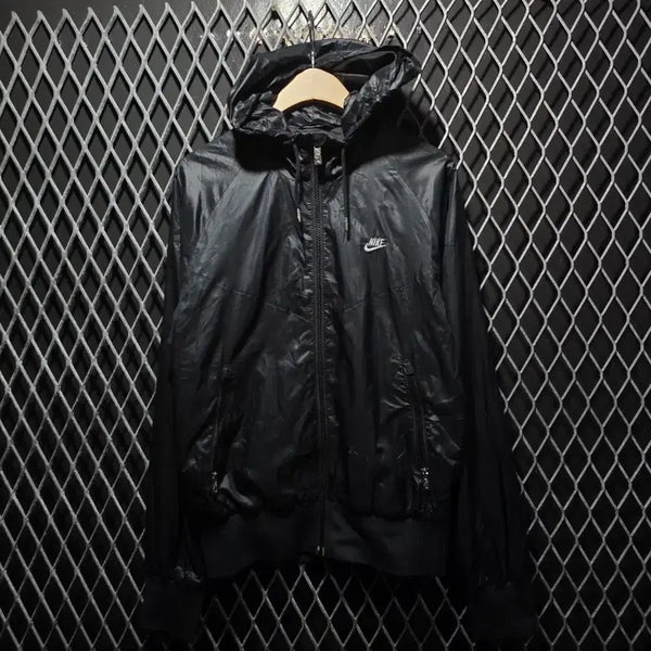 [BUNJANG] Nike Windbreaker Jacket (M) / 나이키 바람막이 M