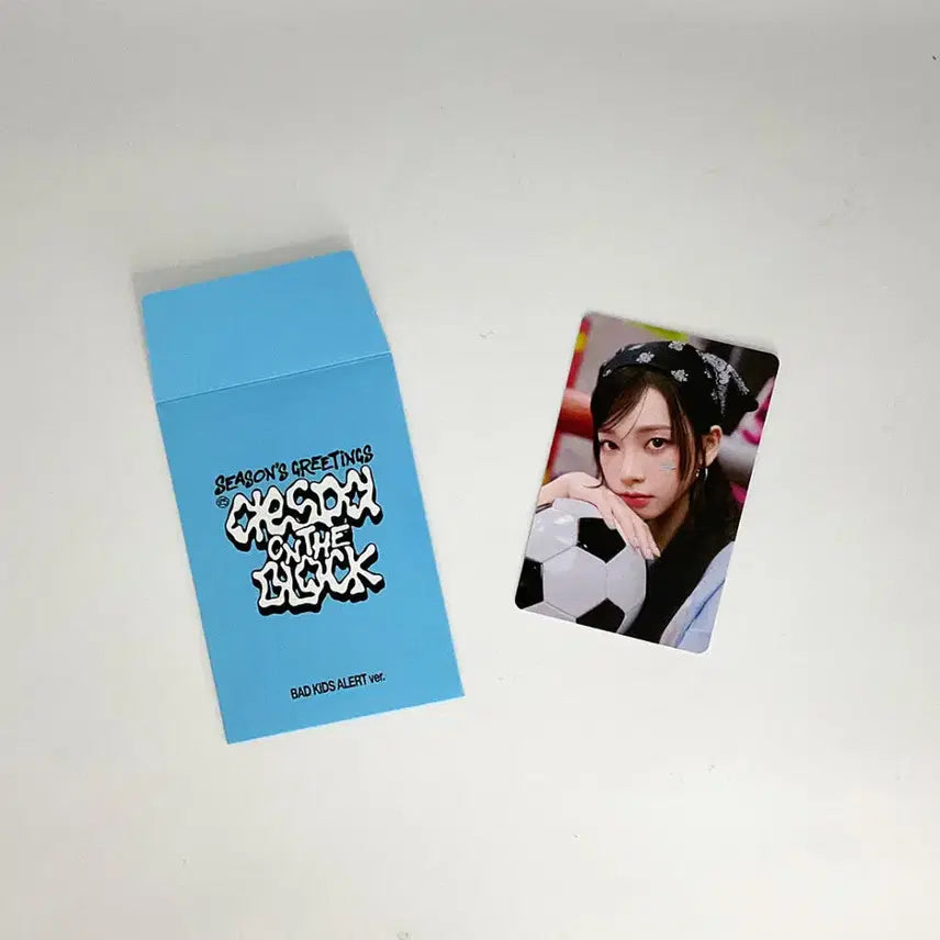 [BUNJANG] aespa Karina 2025 Season's Greetings Photocard A_2 / 에스파 카리나 2025 시즌그리팅 포토카드 A_2 aespa KARINA 2025 SEASON'S GREETINGS PHOTOCARD A_2