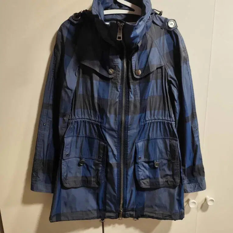 [BUNJANG] Burberry Brit Check Windbreaker Hoodie - Women's Size 55 / 여성55 버버리 브릿 체크 바람막이 후드