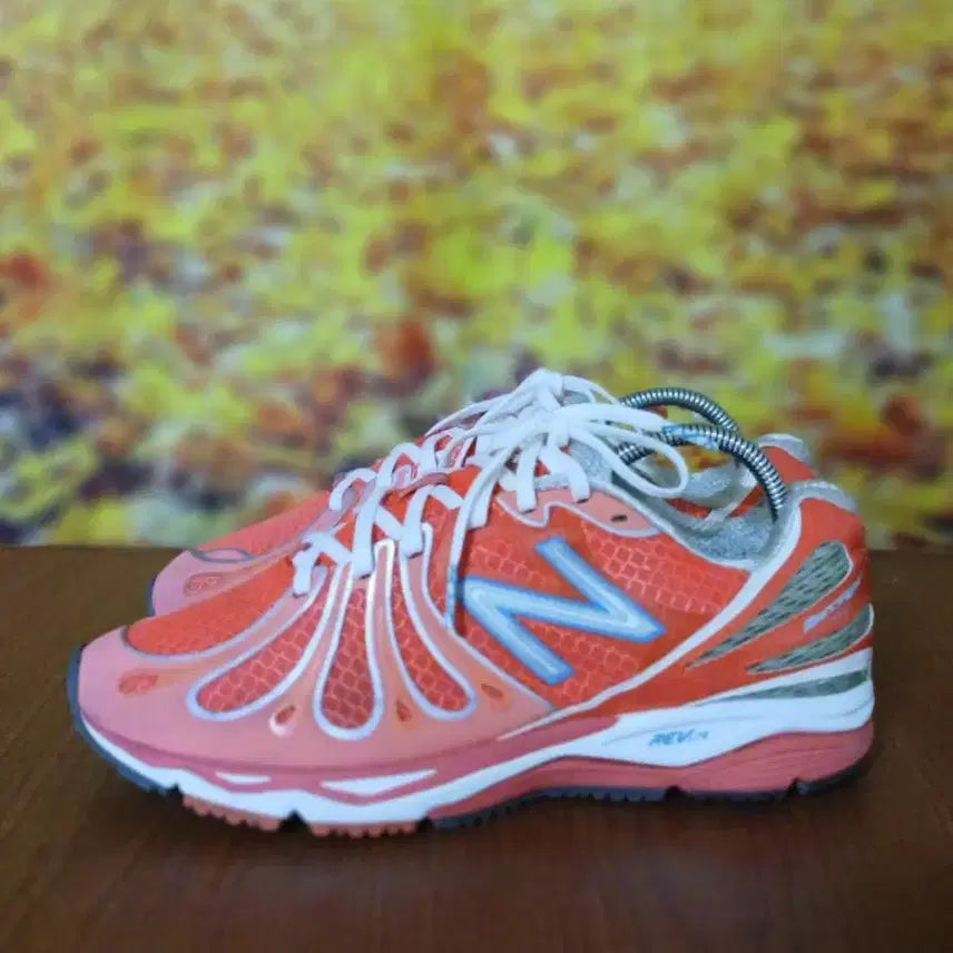 [BUNJANG] New Balance 890 Orange Sneakers 240 / 뉴발란스 890 오렌지 스니커즈 240