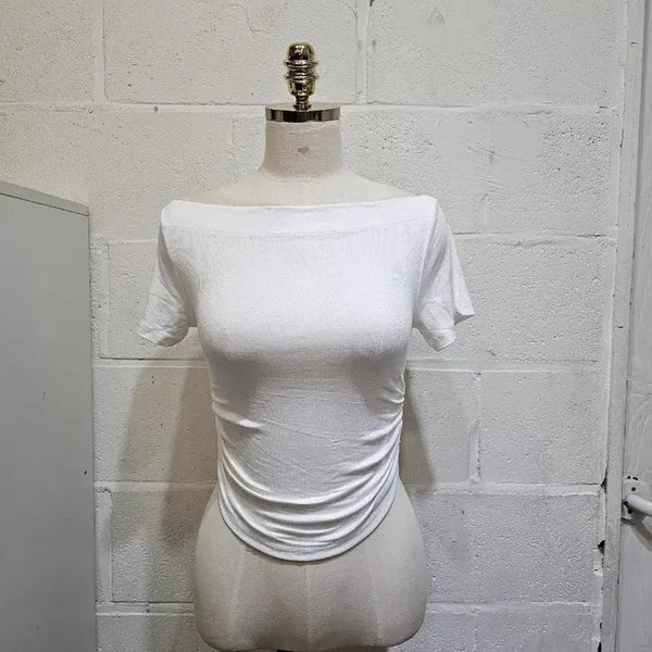 [BUNJANG] U-Hem Cropped Off-Shoulder Short Sleeve Top - White / 밑단u 크롭 오프숄더 옆셔링 반팔- 화이트