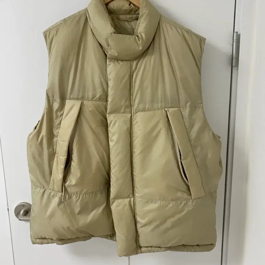 [BUNJANG] Thomas Moore Padded Vest Beige L / 토마스모어 조끼패딩 L