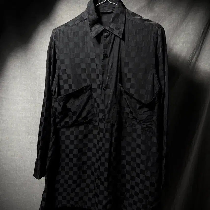 [BUNJANG] LILIMYFU Asymmetric Checkerboard Long Shirt / 리미푸 체크 셔츠