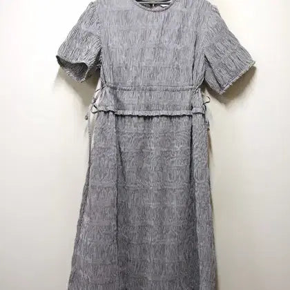 [BUNJANG] 8seconds Textured Wrinkle Shirring String Poly Dress / 에잇세컨즈 지지미 주름 셔링끈 폴리 원피스 택85 S