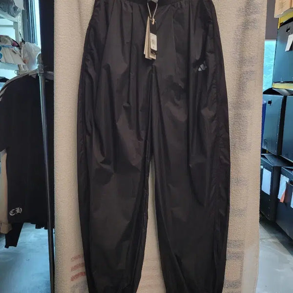 [BUNJANG] Adidas Ultralight Woven String Pants Women's M New with Tags / 아디다스 초경량 우븐 스트링 팬츠 여성 M.택달린 새상품