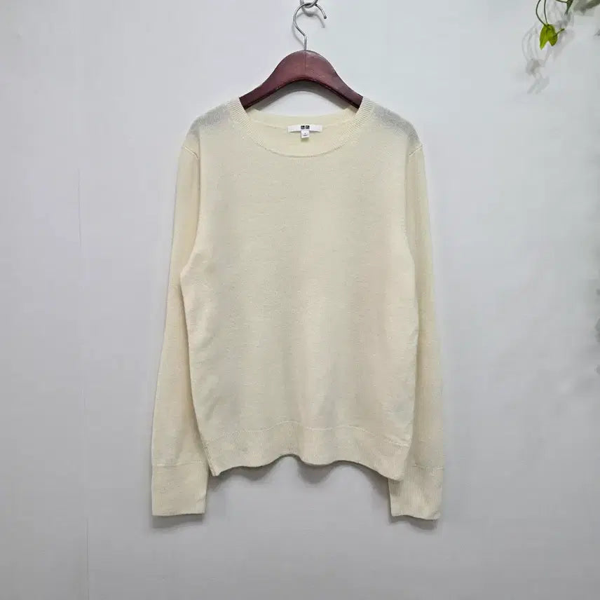 [BUNJANG] Uniqlo Women's 100% Cashmere Knit L Size / 유니클로 여성 캐시미어 100% 니트 L사이즈