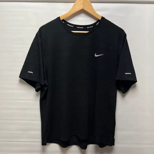 [BUNJANG] Nike Swoosh Dri-FIT Running T-Shirt Black 2XL / [정품/2XL] 나이키 스우시 드라이핏 블랙 런닝 반팔 티셔츠