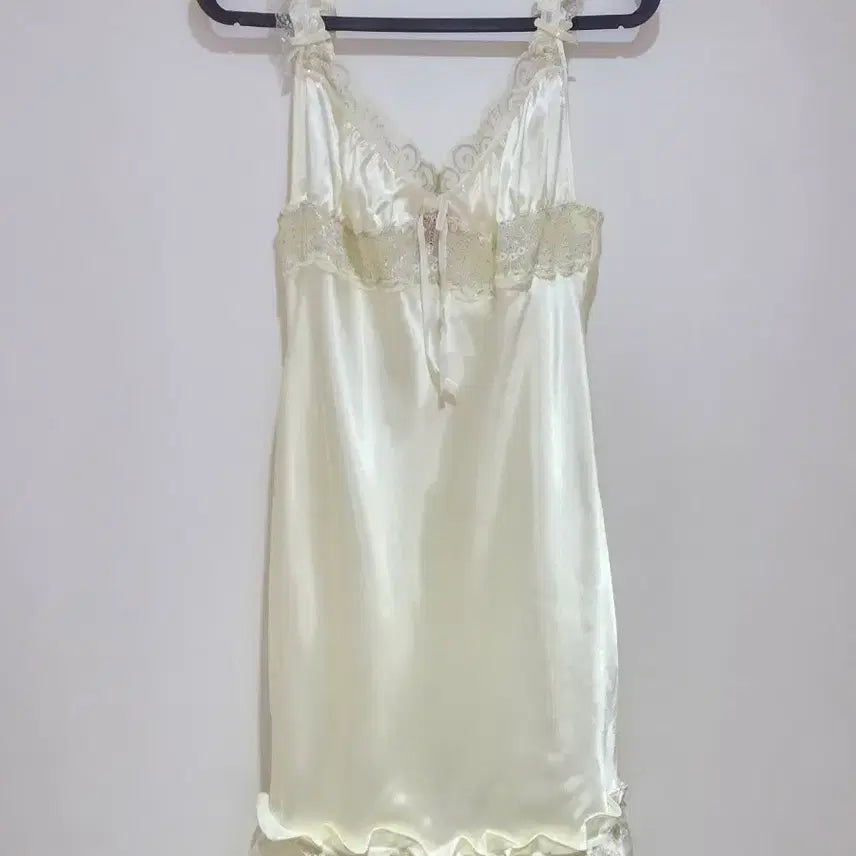 [BUNJANG] EBLIN Silk Slip Pajamas Ivory / 에블린 새상품 실크 슬립
