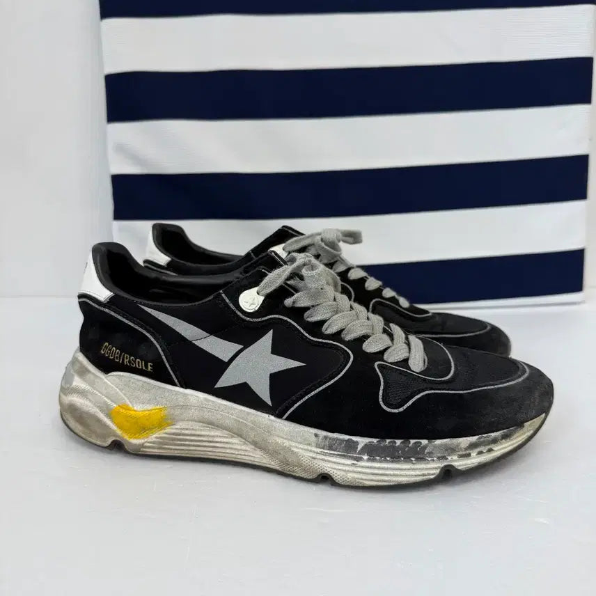 [BUNJANG] Golden Goose Running Sneakers Black Size EU 41 (260-265mm) Unisex / 골든구스 러닝 스니커즈 블랙 41 260 265 남녀공용 운동화 js