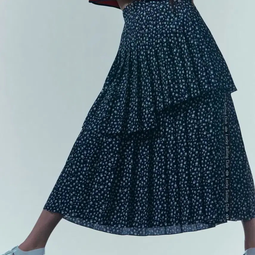 [BUNJANG] Lucky Chouette Navy White Patterned Long Skirt / 럭키슈에뜨 롱치마