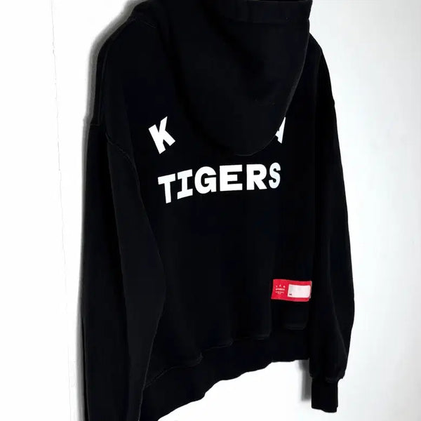 [BUNJANG] Kia Tigers IAB Studio Collaboration Hoodie / 기아타이거즈 유니폼