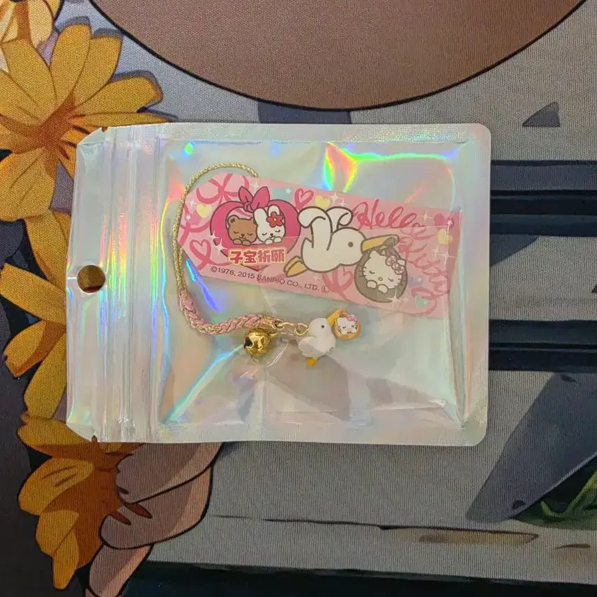 [BUNJANG] Hello Kitty Japanese Limited Edition Gold Crane Wish Bell Strap / (정품)일본 한정판 헬로키티 소원 성취 기원 황새 방울 스트랩 골드