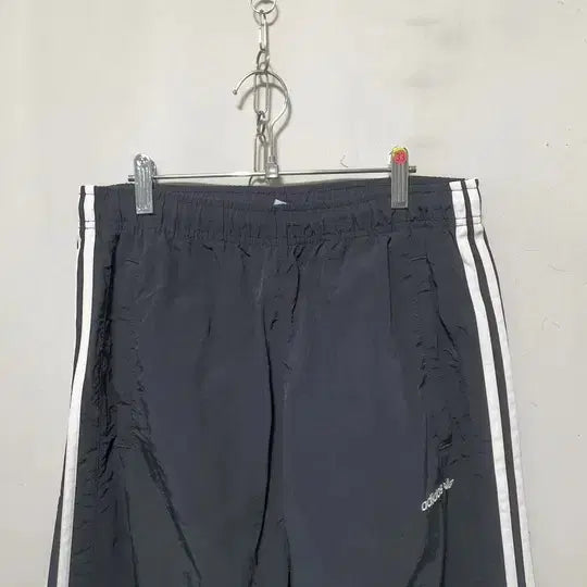 [BUNJANG] Adidas Glove Woven Track Pants M / 0033) 아디다스 글로브 우븐 트랙팬츠 M 20년식
