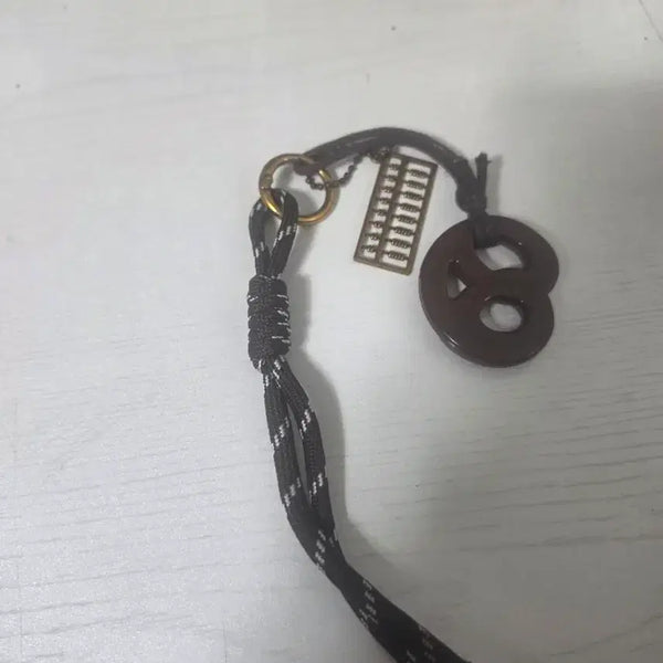 [BUNJANG] Pretzel Shape Keychain / 열쇠고리 키링 프레첼 모양