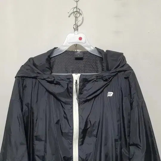 [BUNJANG] Beanpole Women's Long Windbreaker Coat Black Size 95 / 0037) 빈폴 여성 롱 바람막이 코트 95 20년식